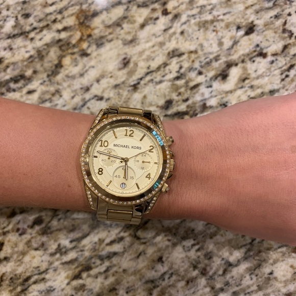 MICHAEL KORS Watch - Picture 3 of 4